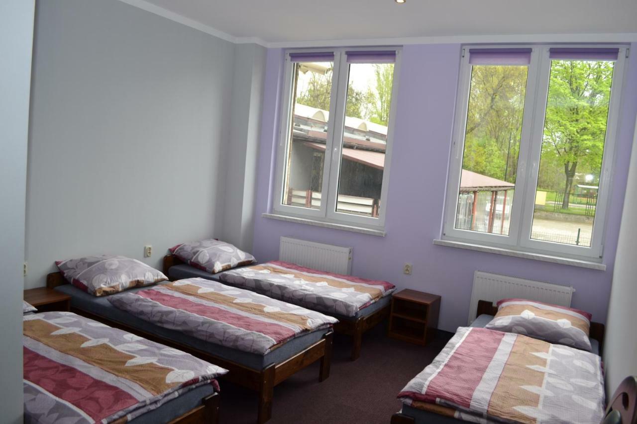 Hostel Mikolajczyka59 Sosnowiec Exterior photo